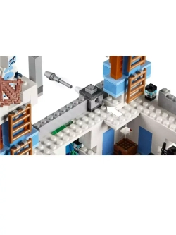 Конструктор Майнкрафт Ледяной замок 530 деталей