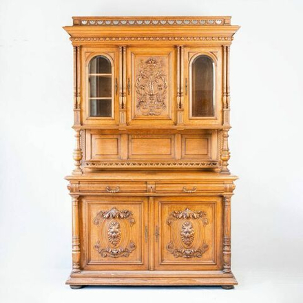 Винтаж: Буфет в стиле Генриха II