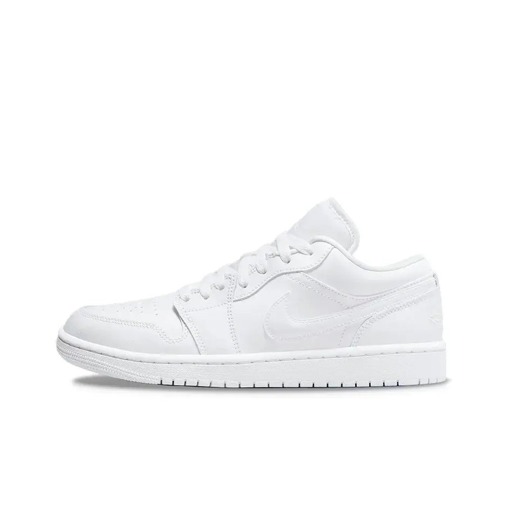 Женские кроссовки Air Jordan 1 Low 'Triple White 2022' DV0990-111