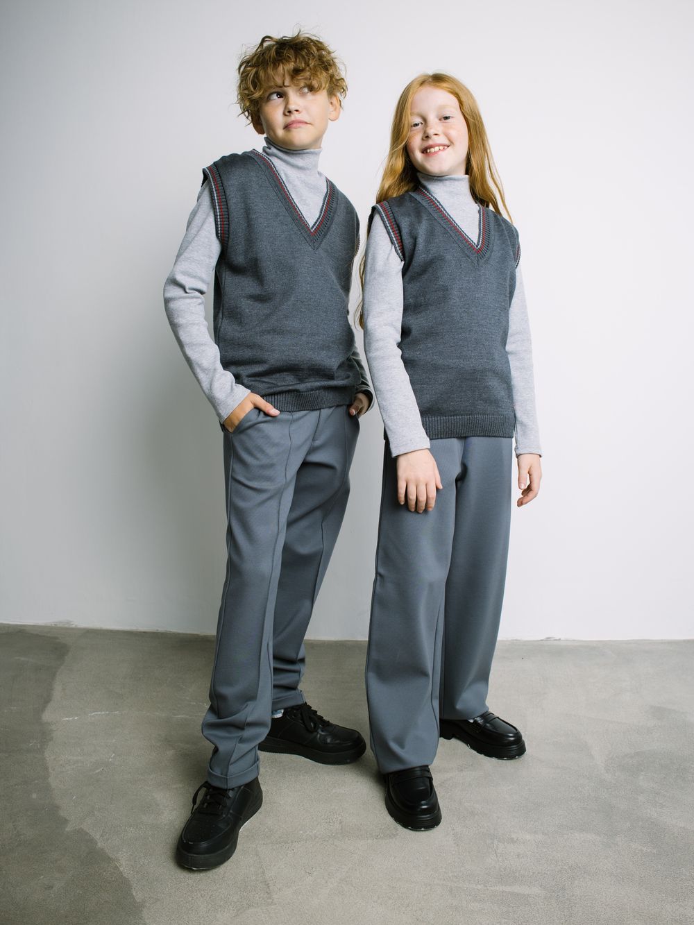 Жилет вязаный "Серый" 7+