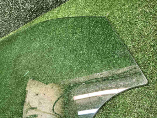 Стекло двери переднее RH Mercedes GLS X167 (19-нв)