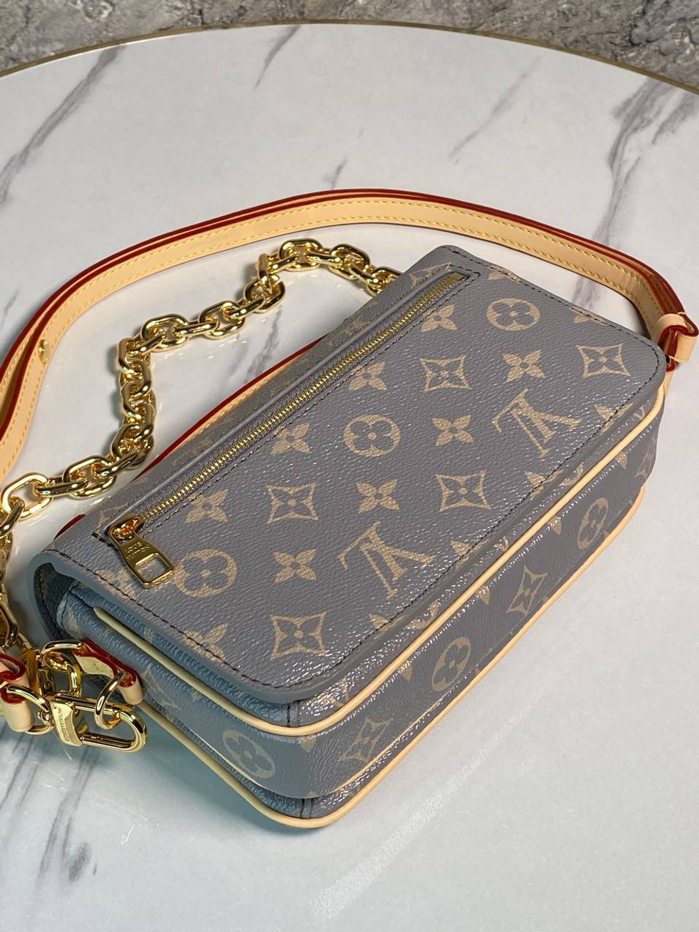 Сумка Louis Vuitton