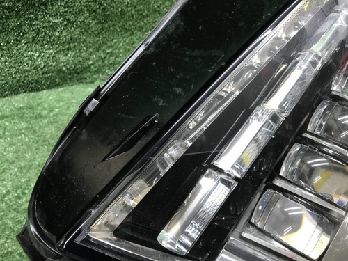 Битая Фара левая Cadillac Escalade 4 (14-20) LED