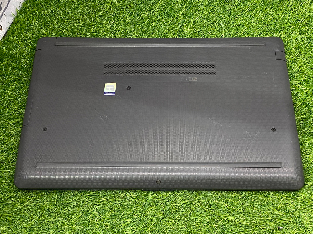 Ноутбук HP 15.6' i3-7020U/Intel HD 620/8GB/500GB/ 250 G7 [6BP31EA]/Windows 10