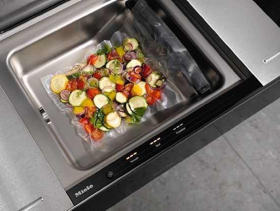 Встраиваемый вакууматор Miele EVS 7010 OBSW