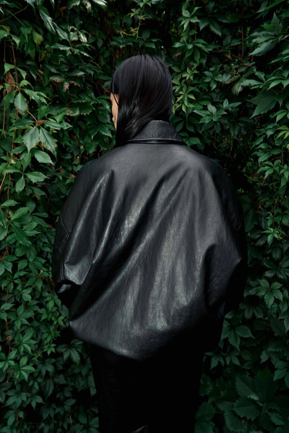 Утепленная куртка-рубашка из экокожи