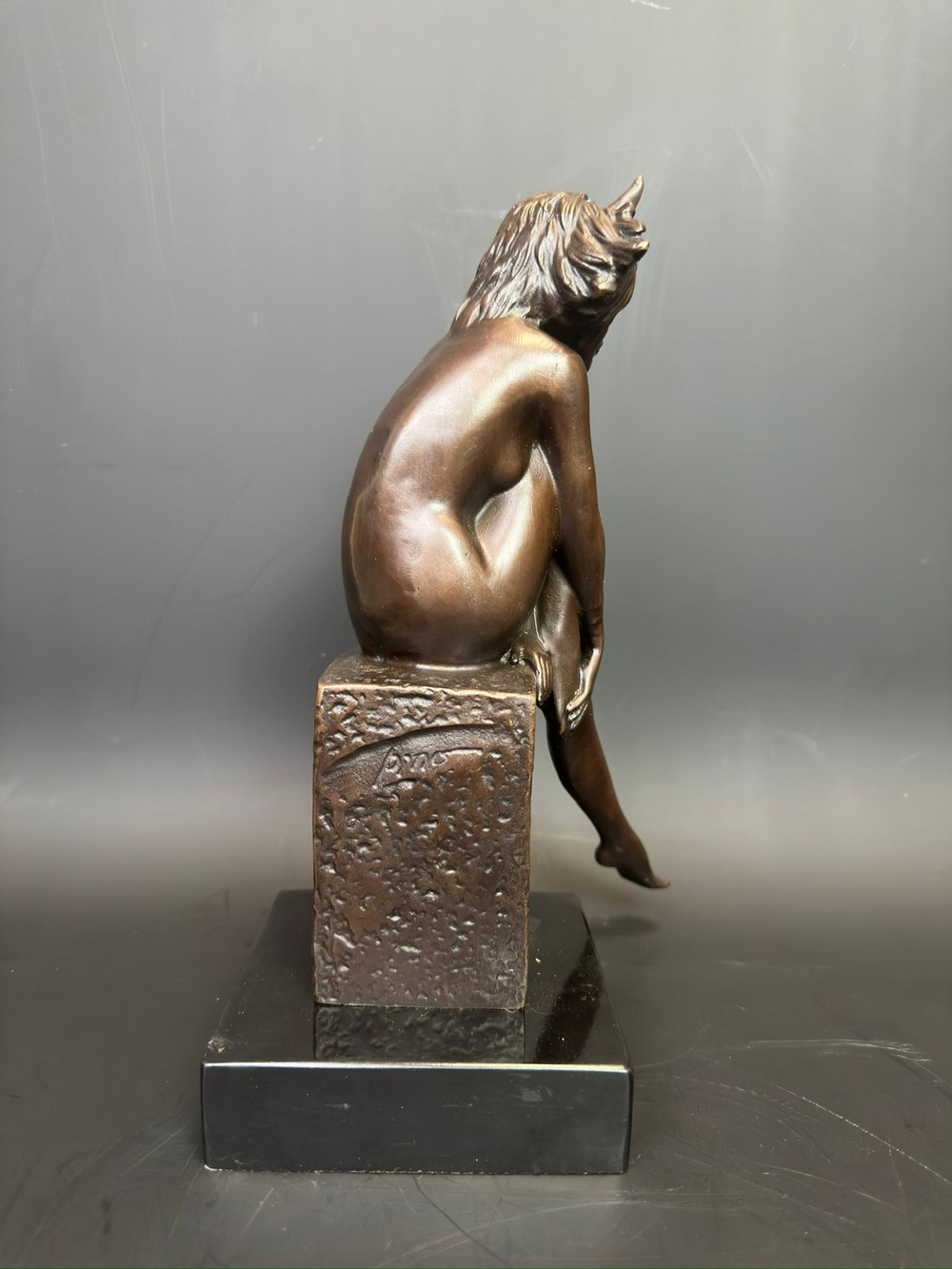 Бронзовая скульптура «Знак Зодиака Телец»