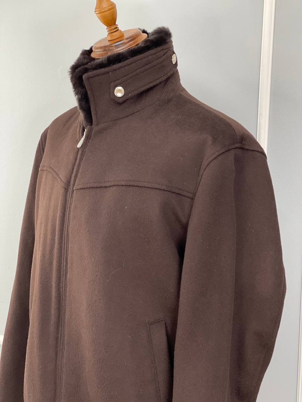Кашемировая куртка Brunello Cucinelli внутри с мехом