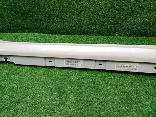 Накладка порога правая BMW 4er G22 (20-нв) M-paket