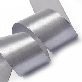 Лента атласная 25 мм. серебристая.