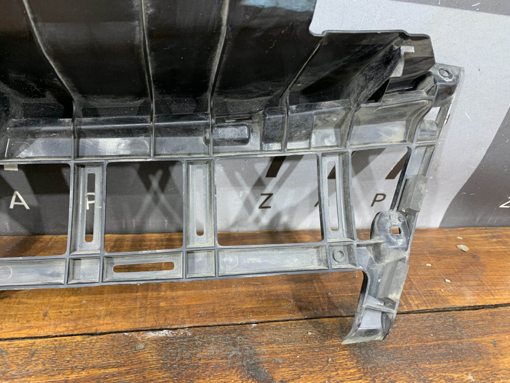 Кожух замка капота Suzuki Vitara 2 14-18 Б/У Оригинал 7212154P00