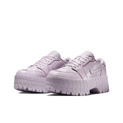 Женские кроссовки Air Jordan 1 Brooklyn Low 'Doll Metallic Silver' HF3184-500