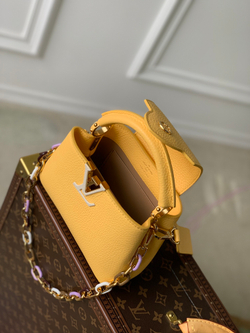 Louis Vuitton Capucines Mini