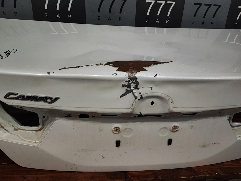 Крышка багажника Toyota Camry (XV50) 11-18 Б/У Оригинал 6440106C80