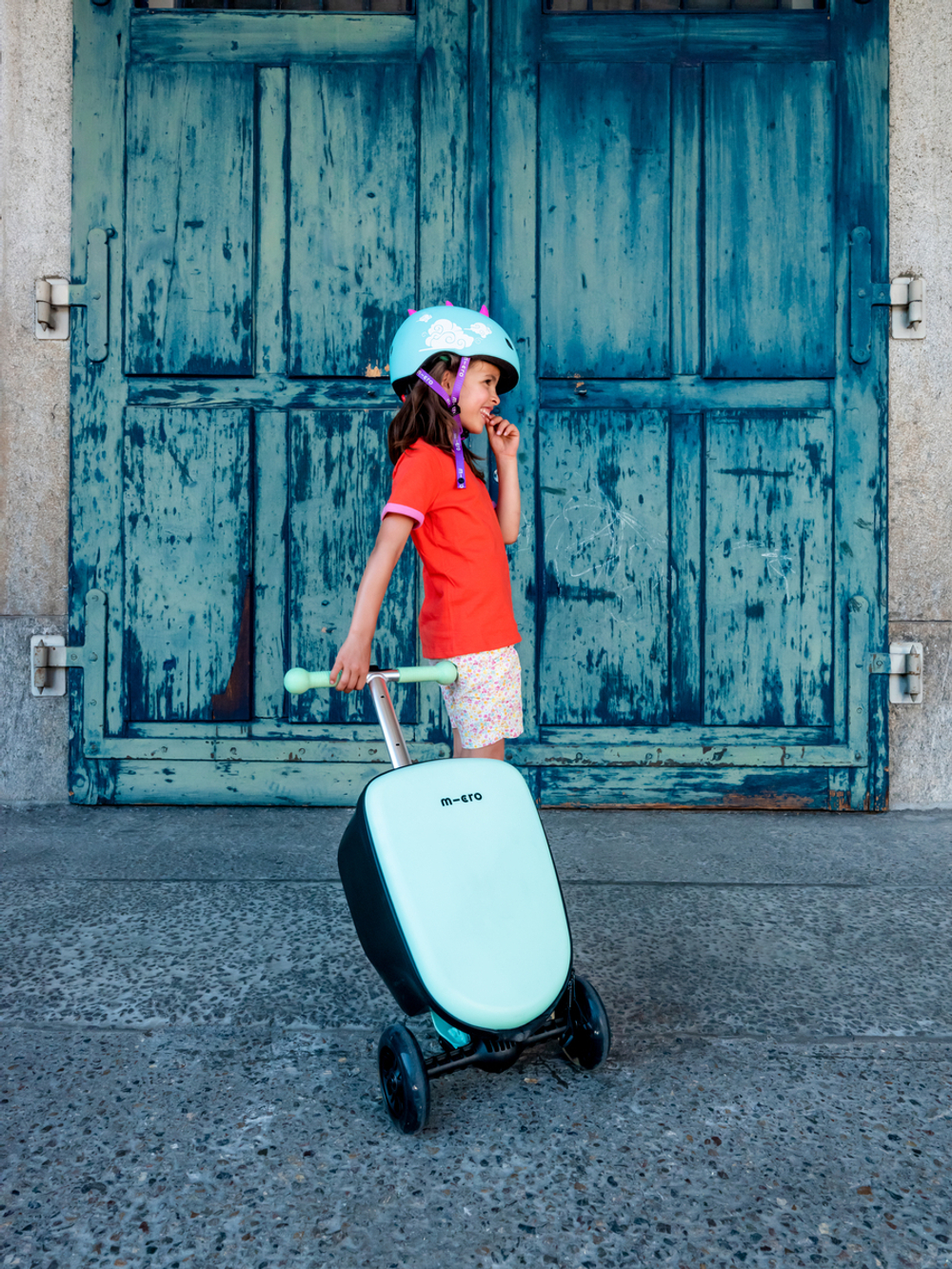 Чемокат Micro Luggage Junior LED ментоловый