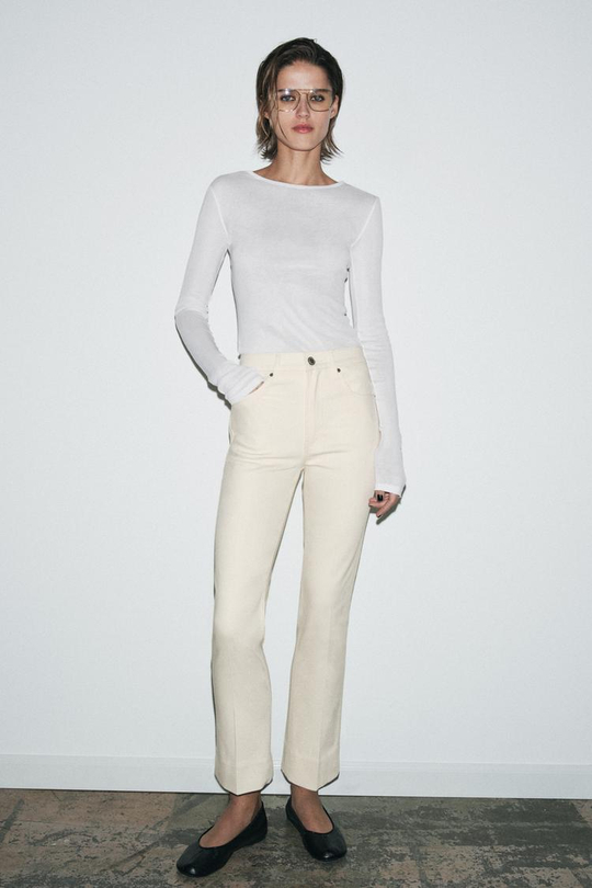 ZARA ДЖИНСЫ BOOTCUT СО СРЕДНЕЙ ПОСАДКОЙ — ZW COLLECTION, ЭКРЮ