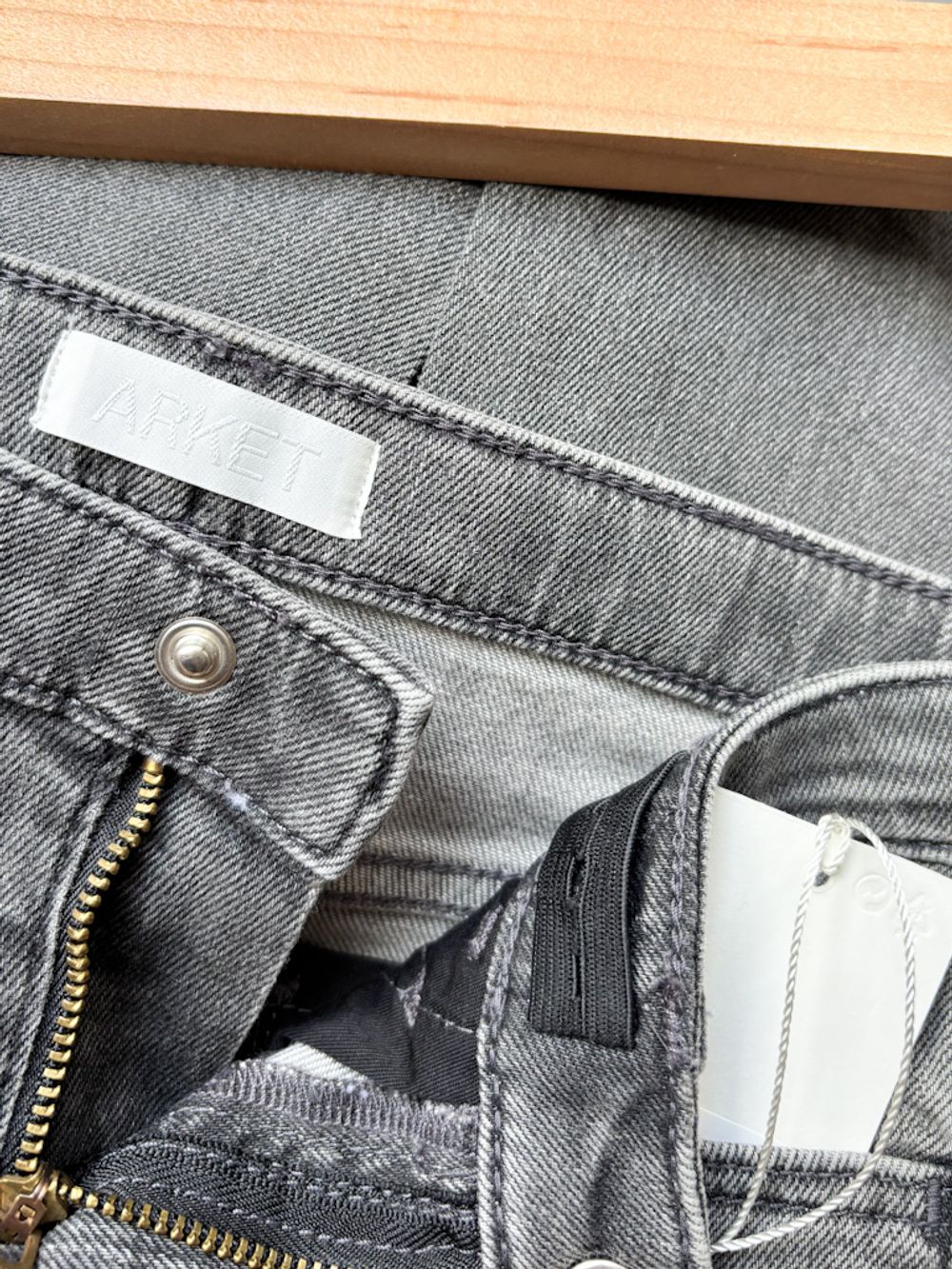 Новые джинсы Arket, 104