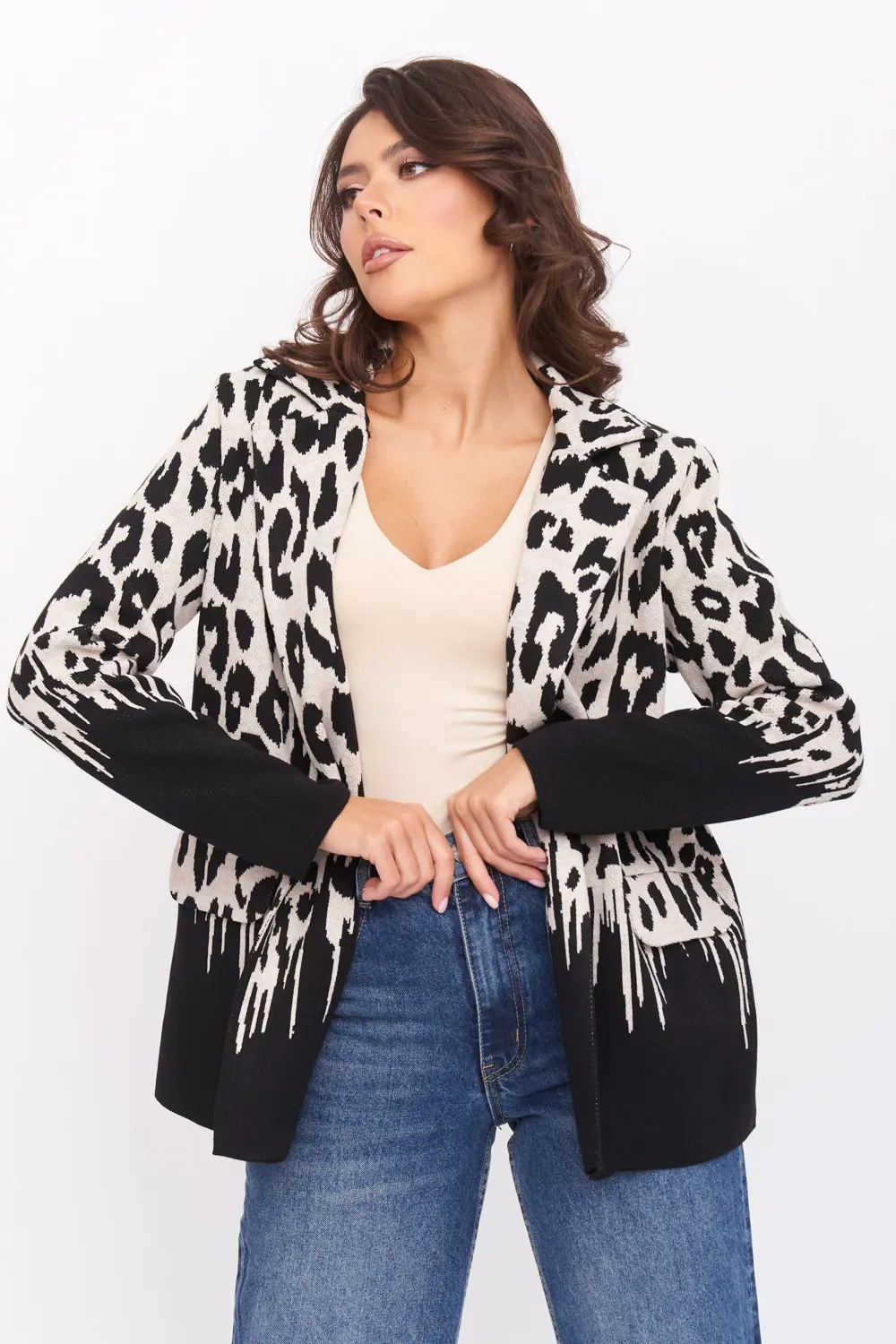 Жакет Д 3303/черно-бежевый