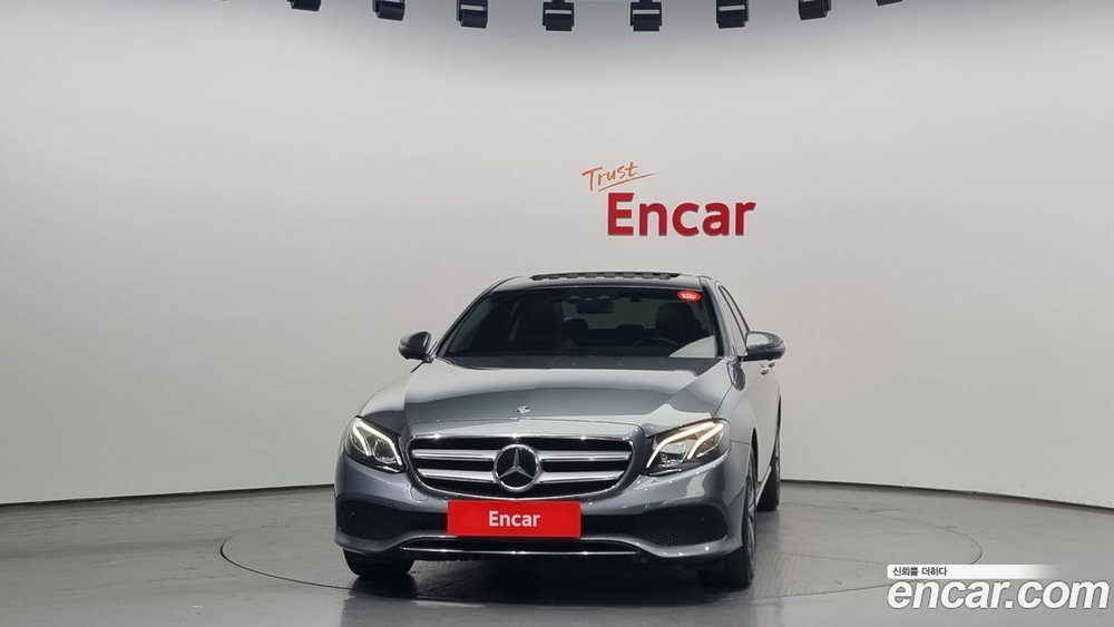 Mercedes-Benz E-Class W213 E300 Avangarde (01.2020)