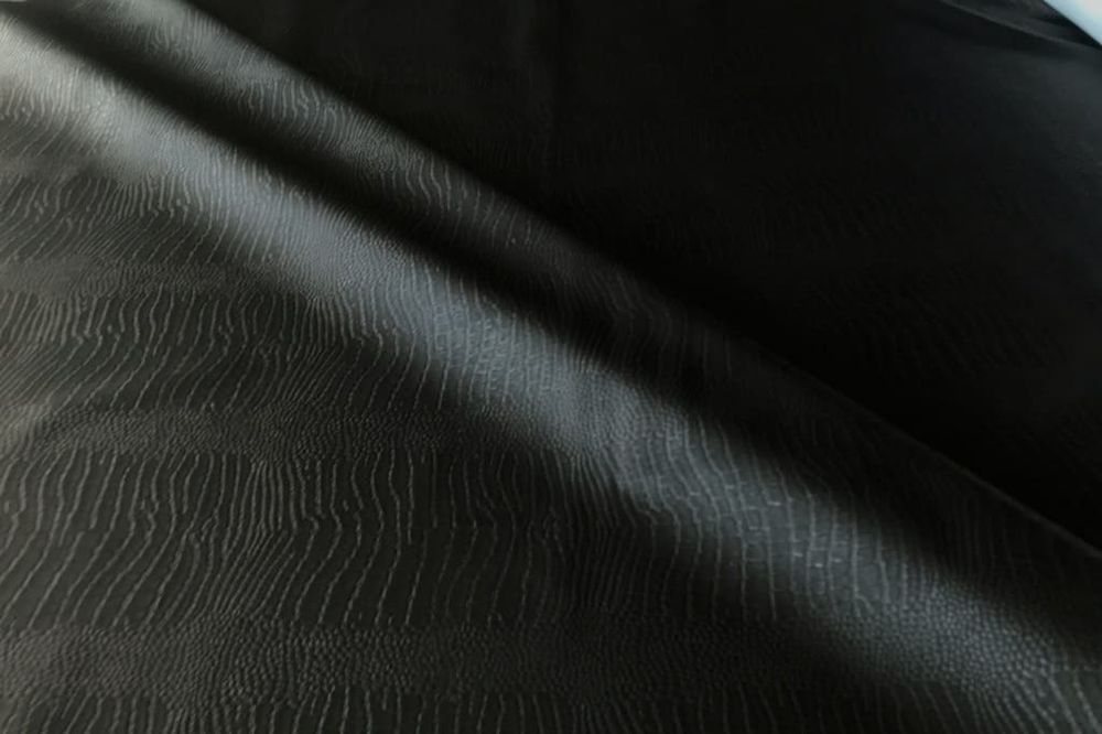 Искусственная кожа Крокодил черный (КИТ)