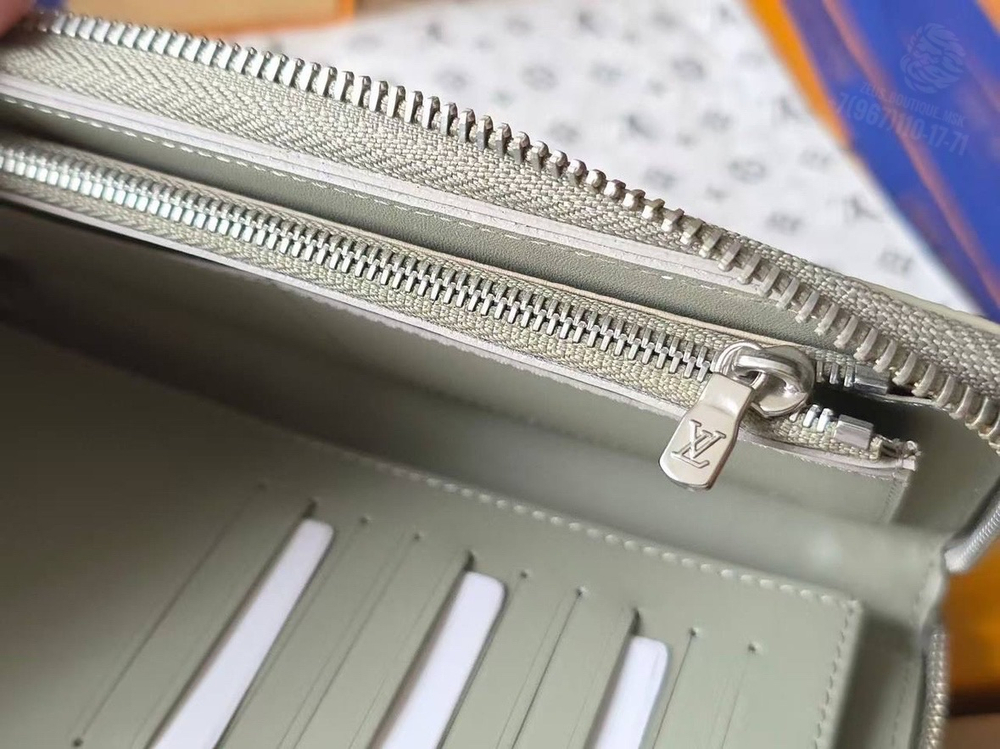 Портмоне Louis Vuitton Zippy