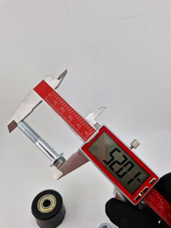 Ролик натяжителя приводной цепи с крепежом для питбайка комплект с болтом D-8мм.