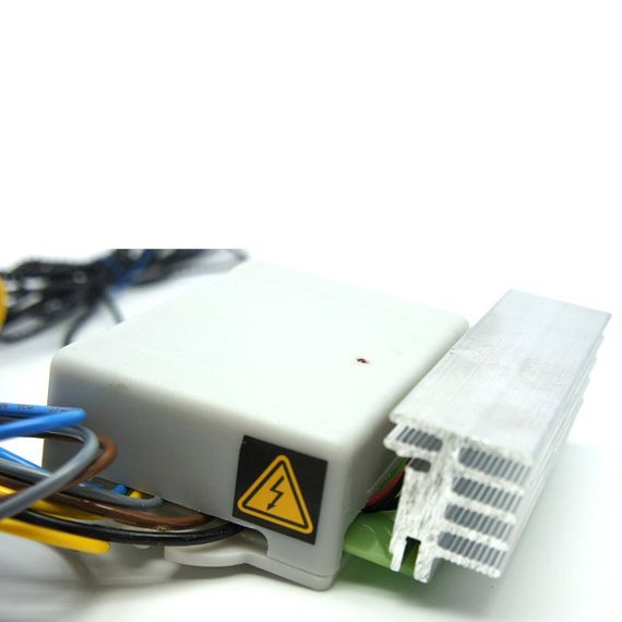 Регулятор давления конденсации SD-1/3U-5A (полупром) купить в Москве и Московской области по низкой цене с доставкой по России — (3) Регулятор давления конденсации SD-1/3U-5A (полупром) — (3)