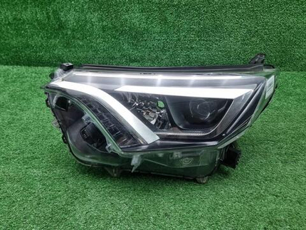 Фара левая Toyota Rav 4 CA40 (2015-2019) LED