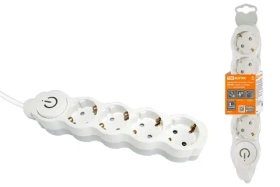 Удлинитель бытовой "Люкс" УЛ04В выкл 4 гнезда 1,5м с/з, с з/ш ПВС 3х1мм2 16А/250В бело-с SQ1303-0133