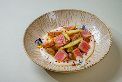 Салат с тунцом