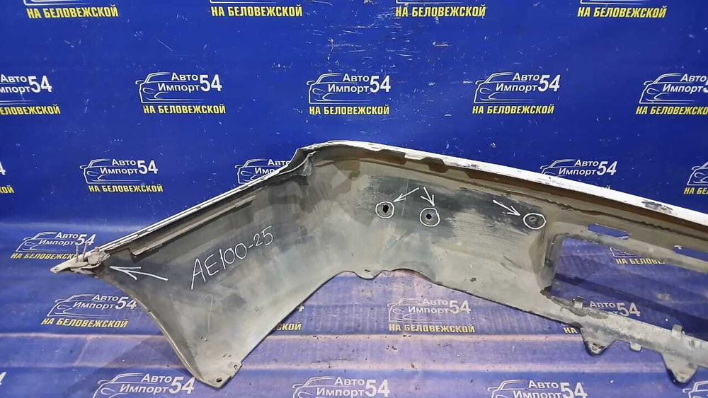 Бампер задний TOYOTA SPRINTER 1991