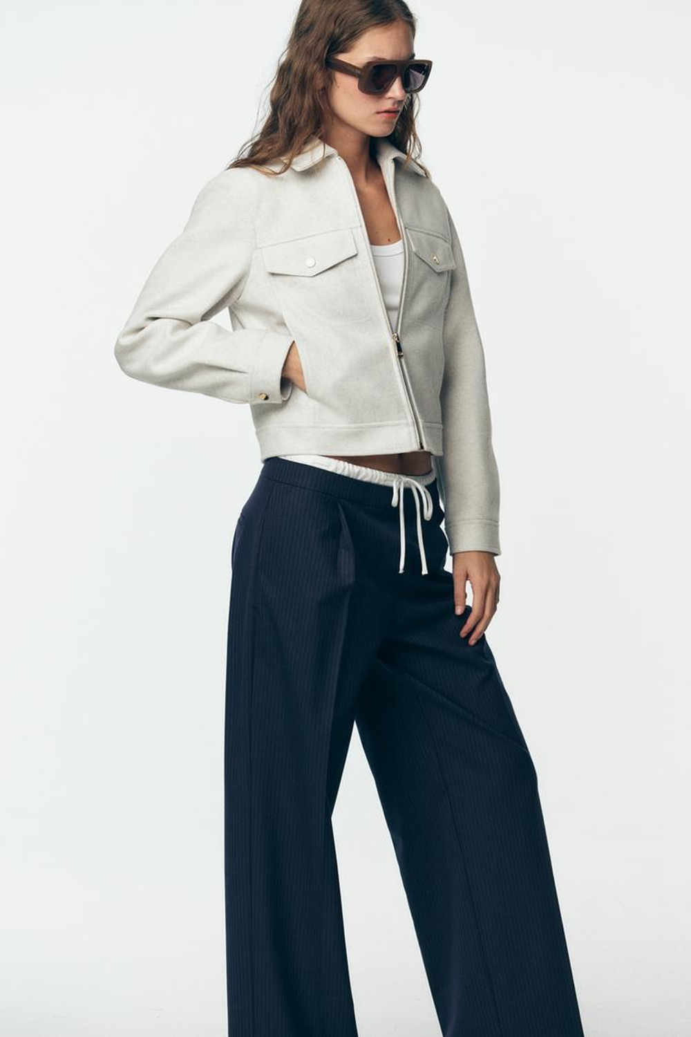 ZARA КУРТКА ИЗ МЯГКОЙ ТКАНИ НА МОЛНИИ, ЭКРЮ