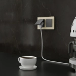 Рамка из стекла на 2 поста Favorit молочный W0021141