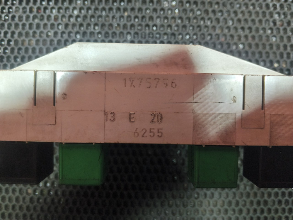 Блок предохранителей