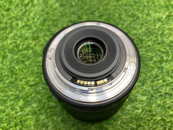Canon EF-S 18-135mm 3.5-5.6 IS STM