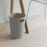 Корзина для мусора Woodrow светло-серая, Umbra