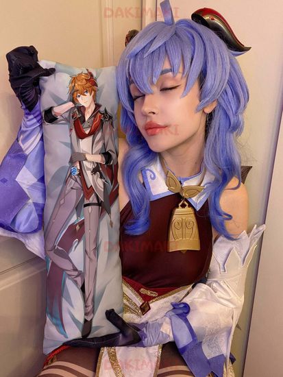 Мини дакимакура Тарталья из Геншин Импакт | Genshin Impact арт. M0905, 60х20 см