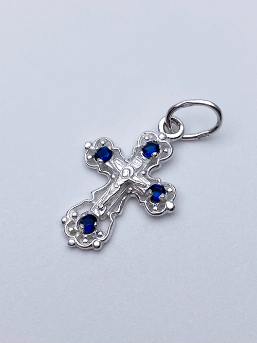 Крест из серебра/С подвижным ухом/С камнями