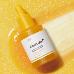 Medicube Kojic Acid Turmeric Niacinamide Serum капсульная сыворотка для сияния кожи