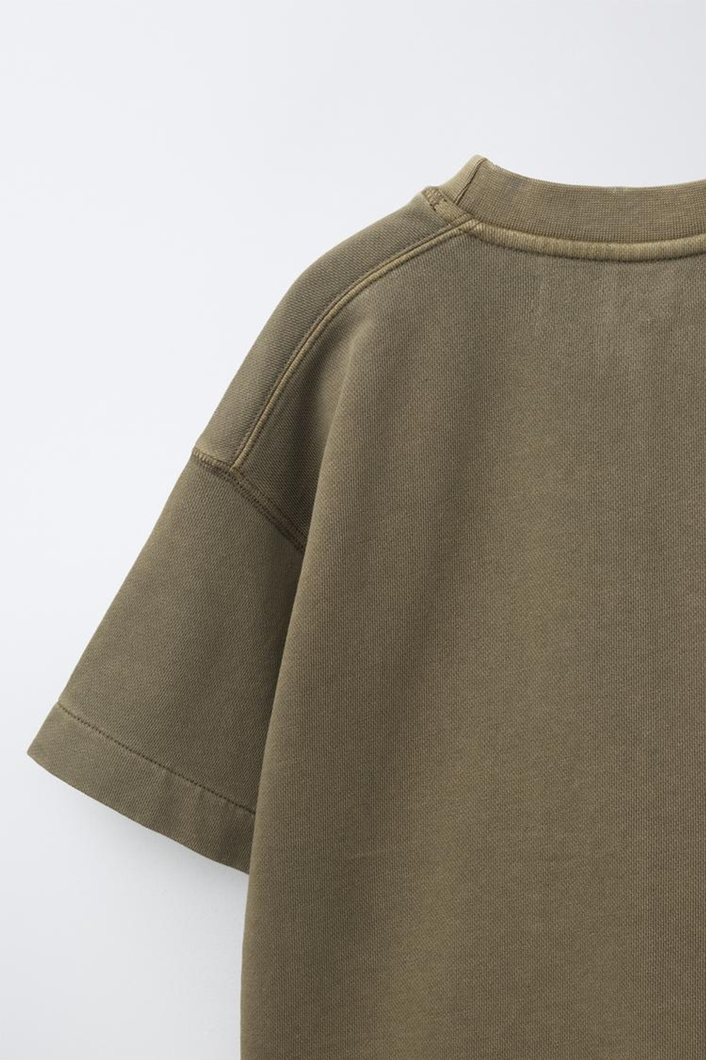 ZARA ФУТБОЛКА GARMENT DYE, ХАКИ