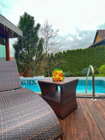 Столик из искусственного ротанга Besta Fiesta БОРДО, коричневый