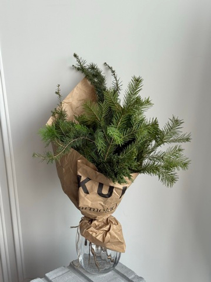 Хвоя - охапка для вазы из туи, пихты и кипариса