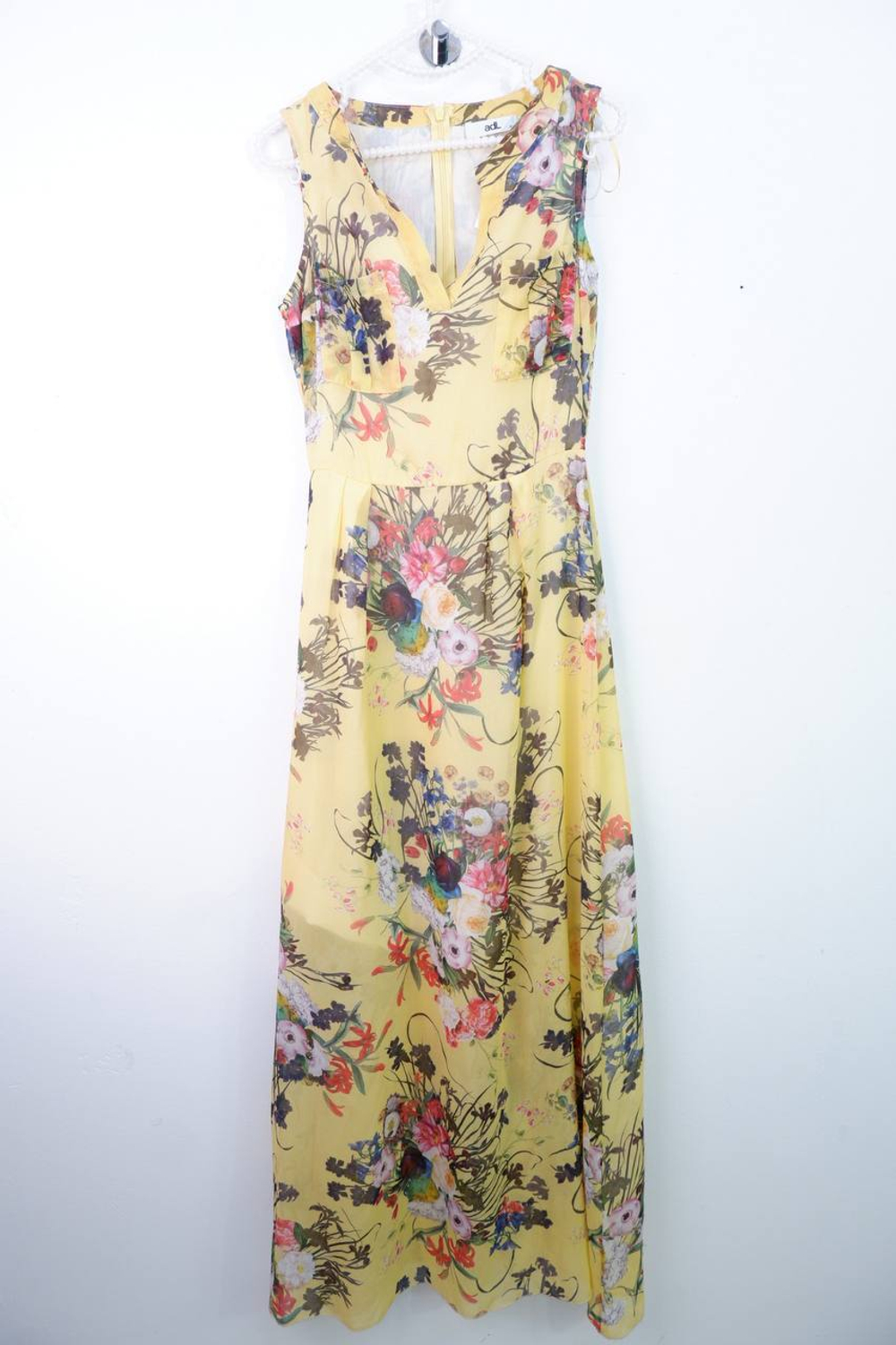 Платье Adl стильное и практичное, маркировка XS, визуально на 42 размер