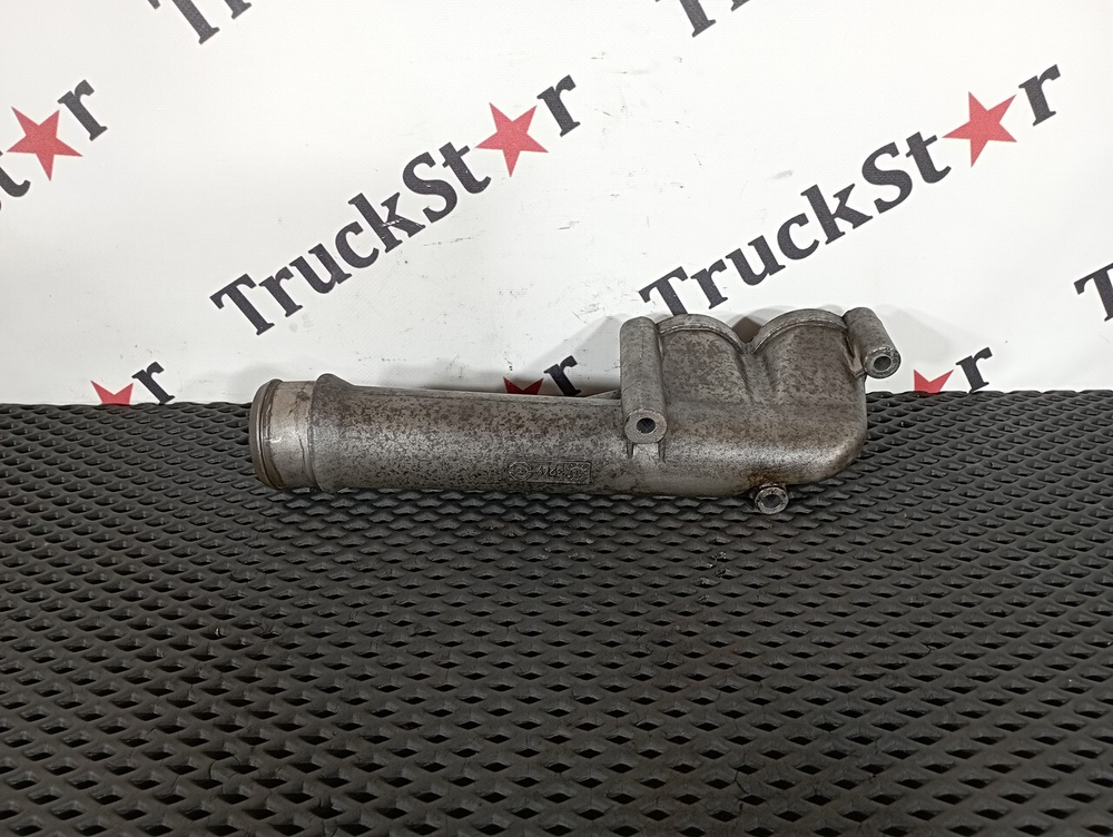 Патрубок корпуса термостата