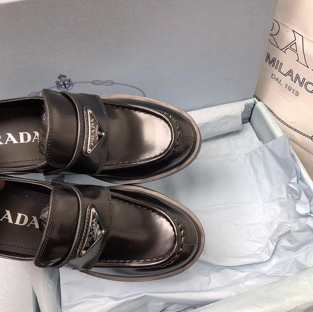 Ботинки Prada