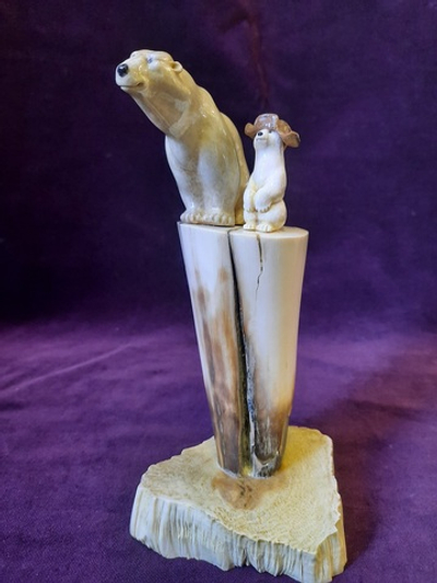 "Умка с мамой", бивень мамонта, рог лося