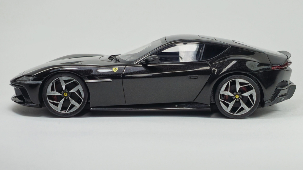 Краска лаковая HobbyLink Ferrari Nero Daytona HP-1017