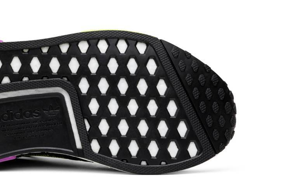 Кроссовки Adidas Originals Nmd_R1 Core Black Shock Purple