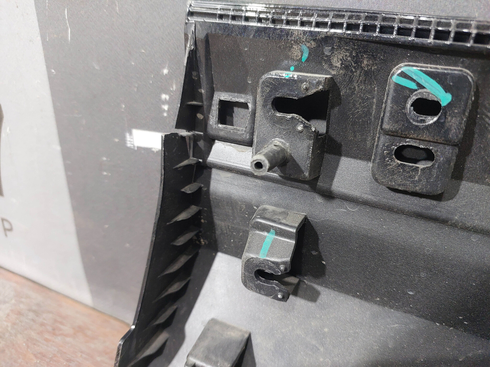 Накладка двери передней левой Geely Tugella 19-нв Б/У Оригинал 6600213589