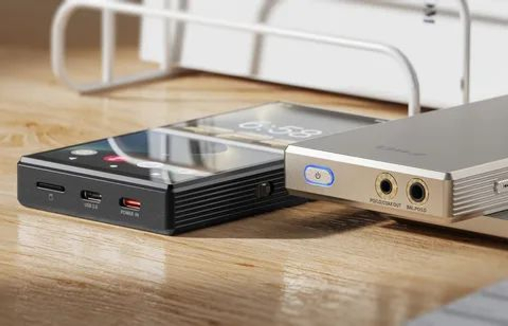 FIIO M33 R2R (F1001M) чёрный портативный MP3 Bluetooth музыкальный плеер, 8 ГБ оперативной памяти